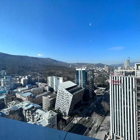 Apartment In Axis Towers, Tbilisi Business Center Bagian luar foto